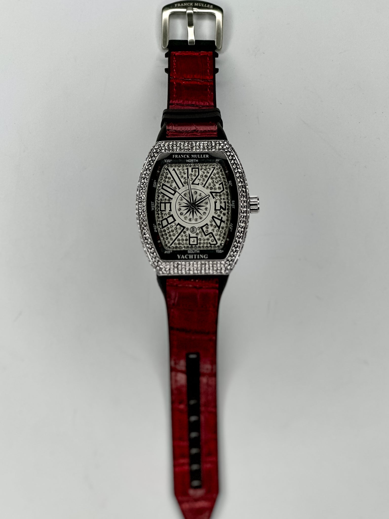 Diamond on dial and leather straps