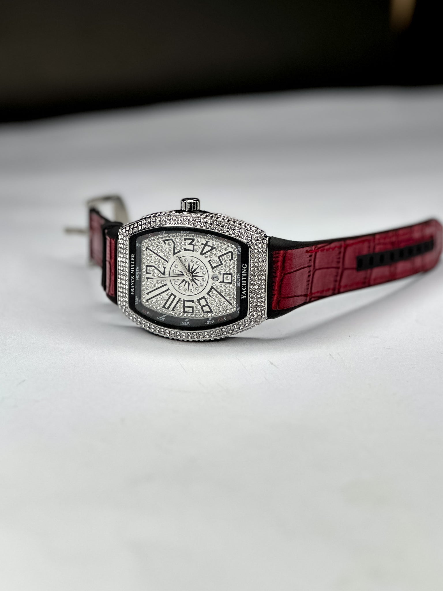 Diamond on dial and leather straps
