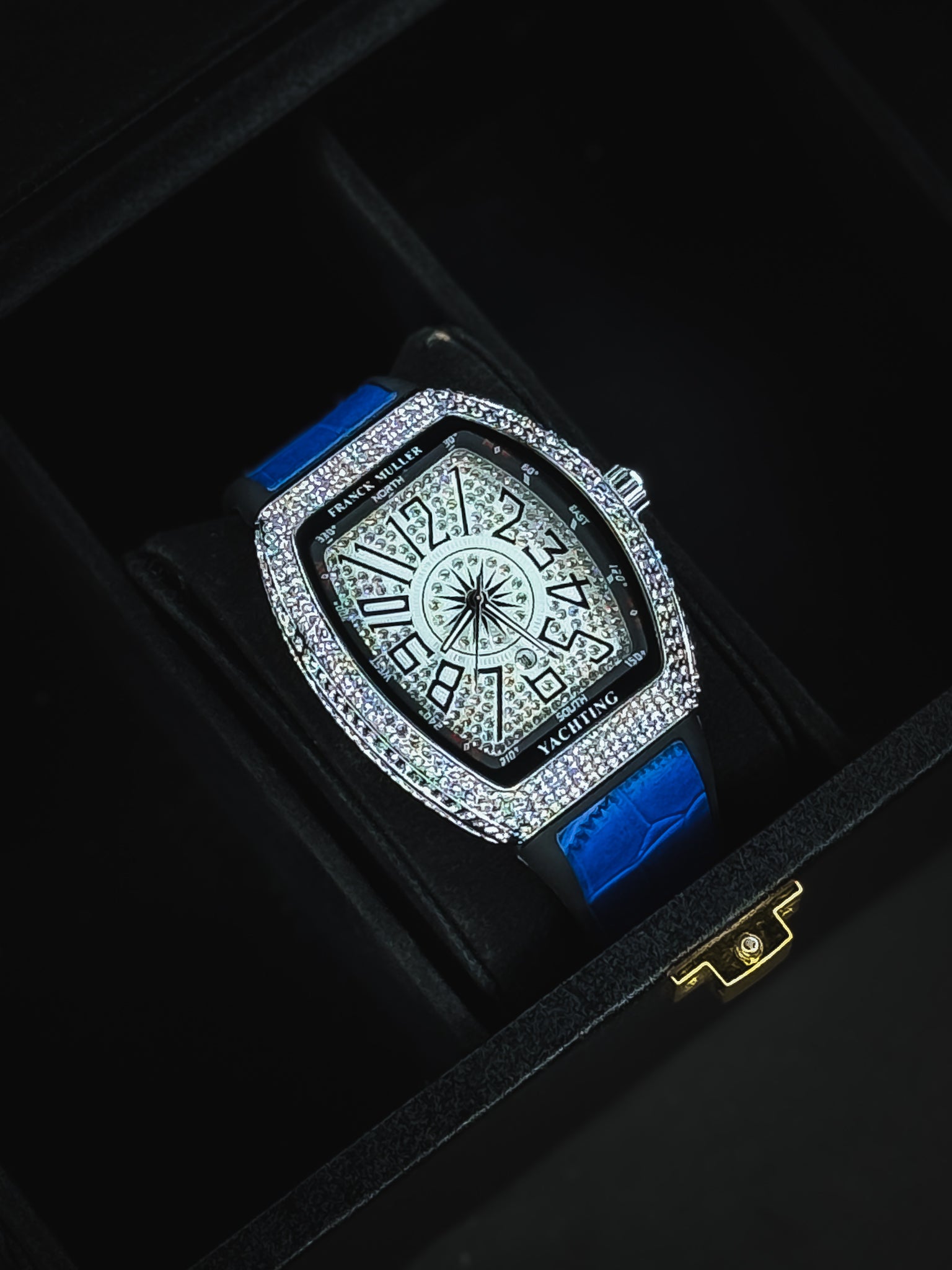 Diamond on dial and leather straps