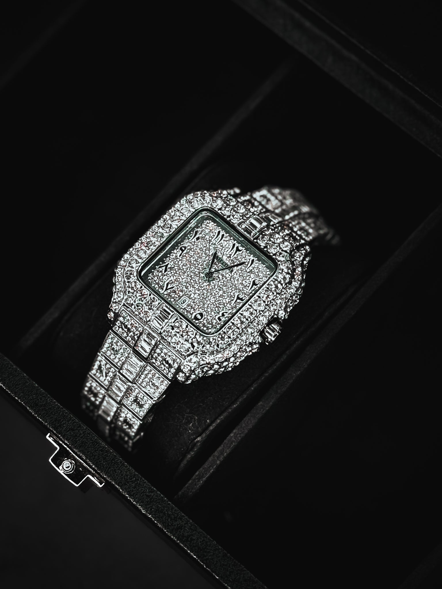 King Watch Big Stones