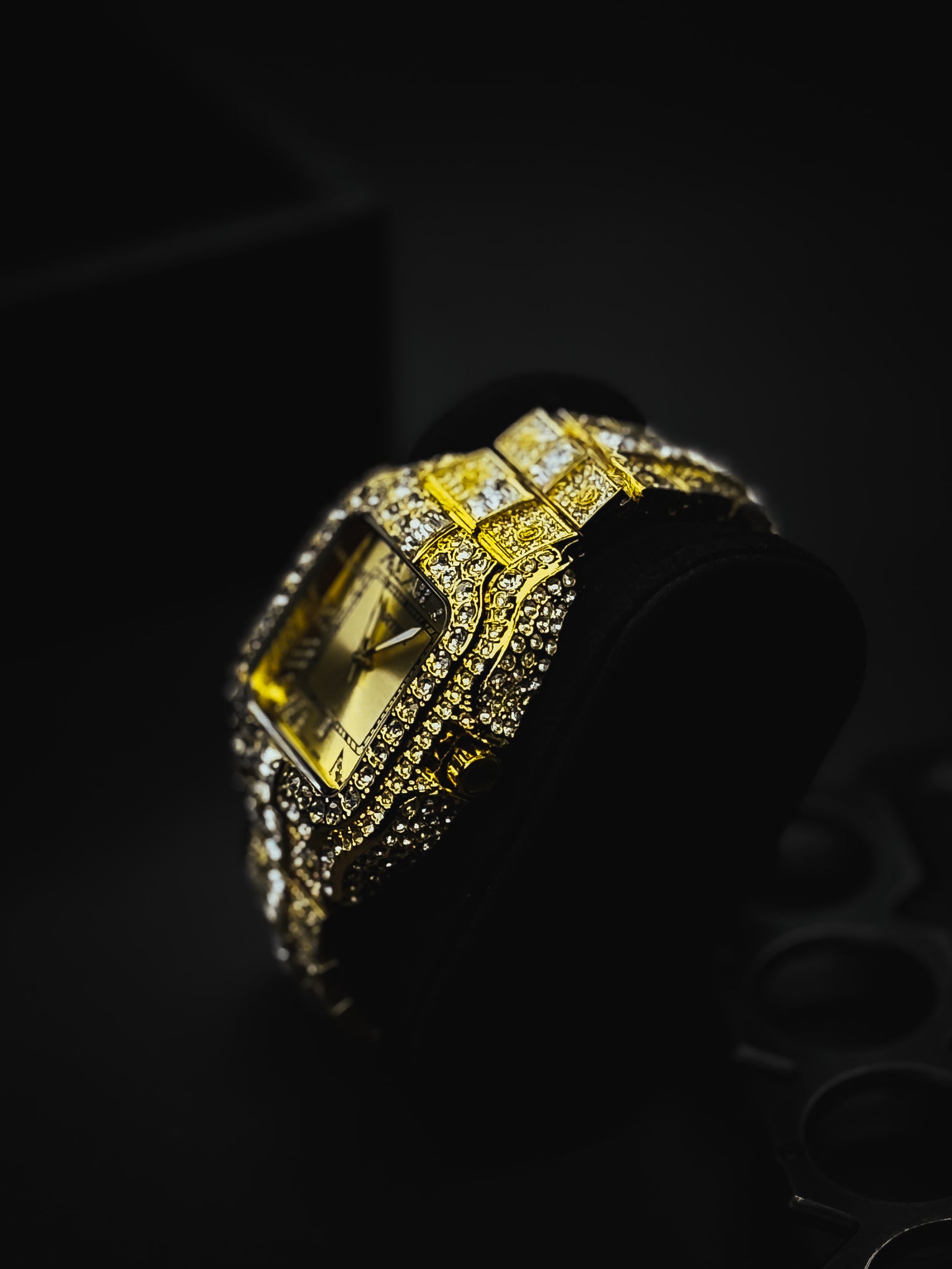 Golden Beauty in Big Stones