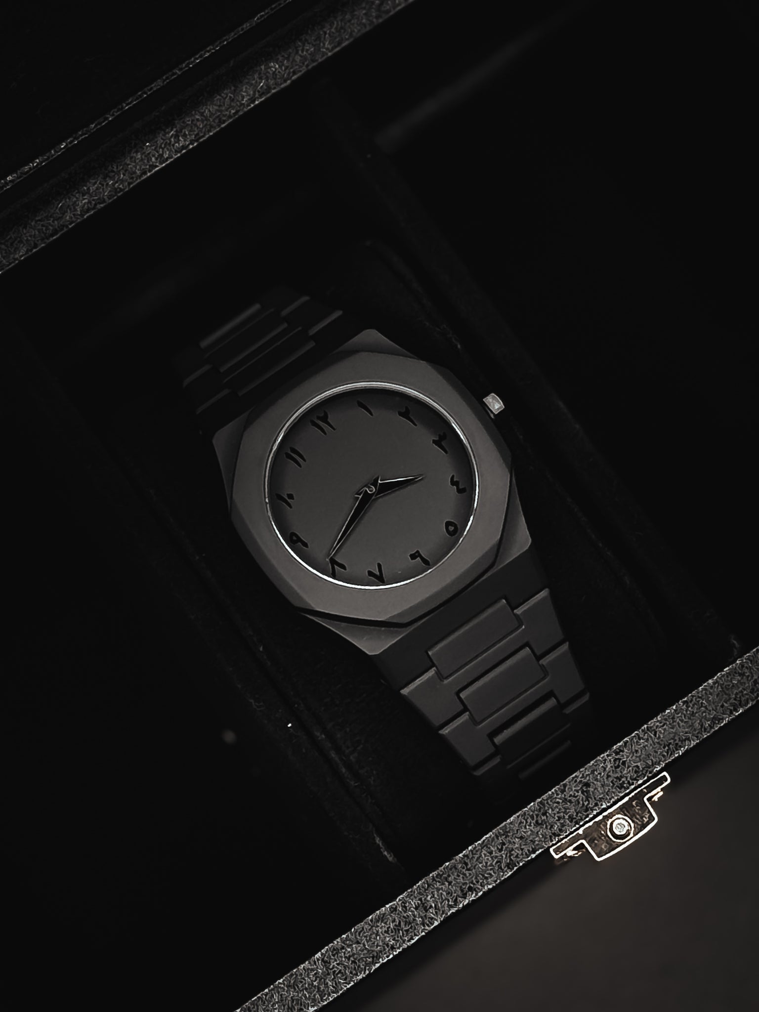 Black Arabic Aura ( Lightweight )