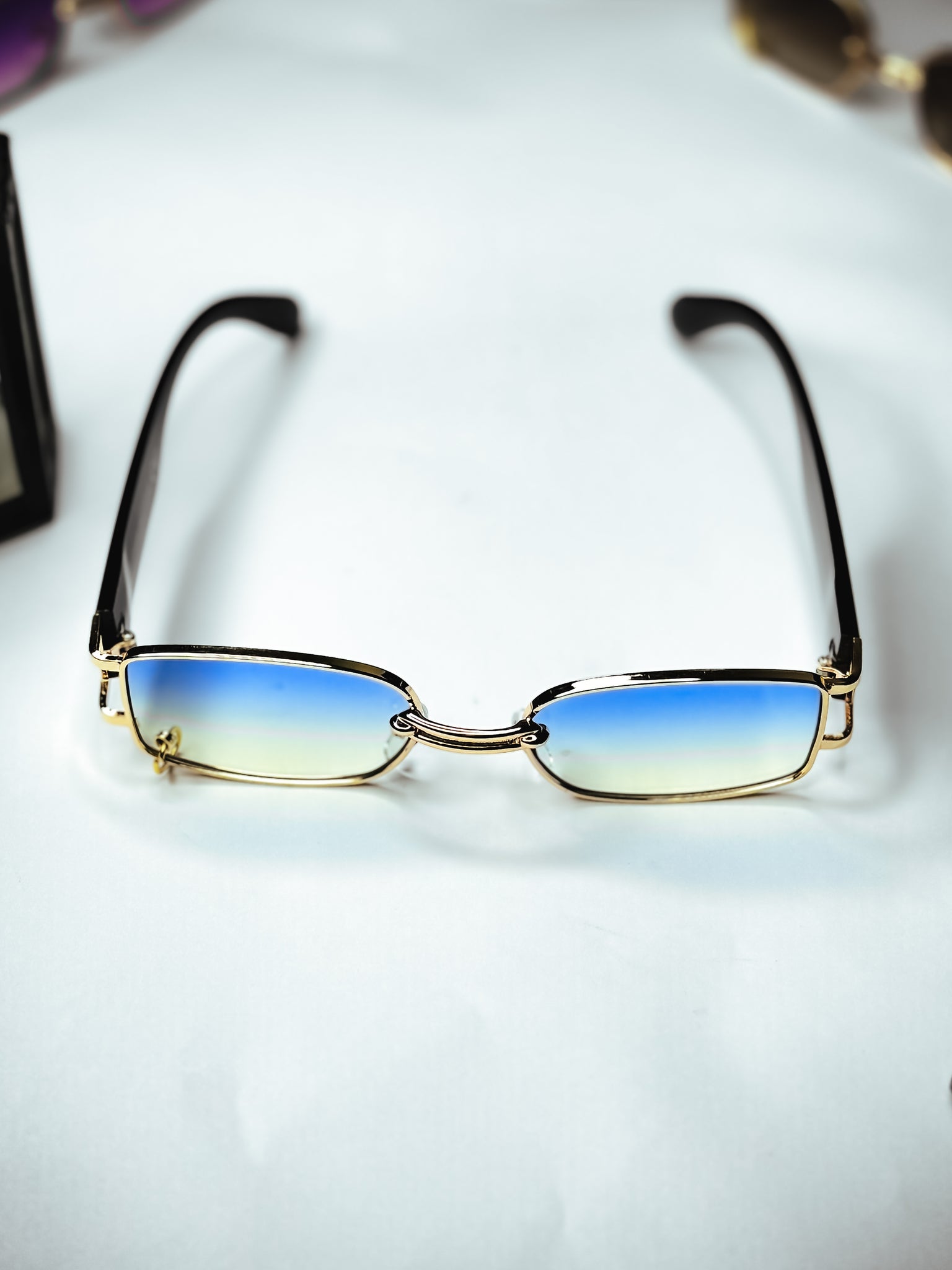 Luxora Shades