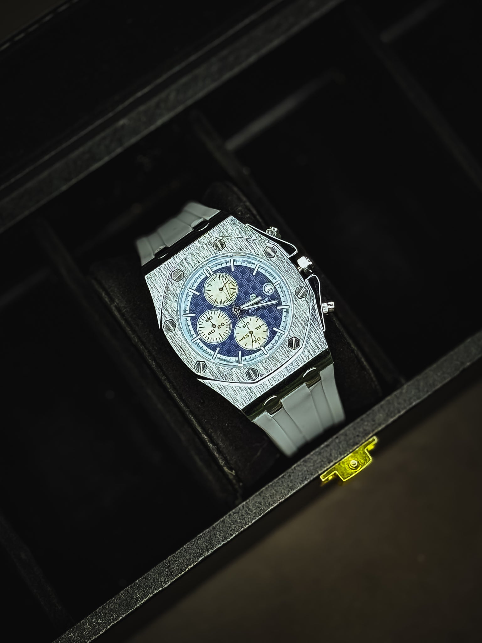 AP Chrono Beast