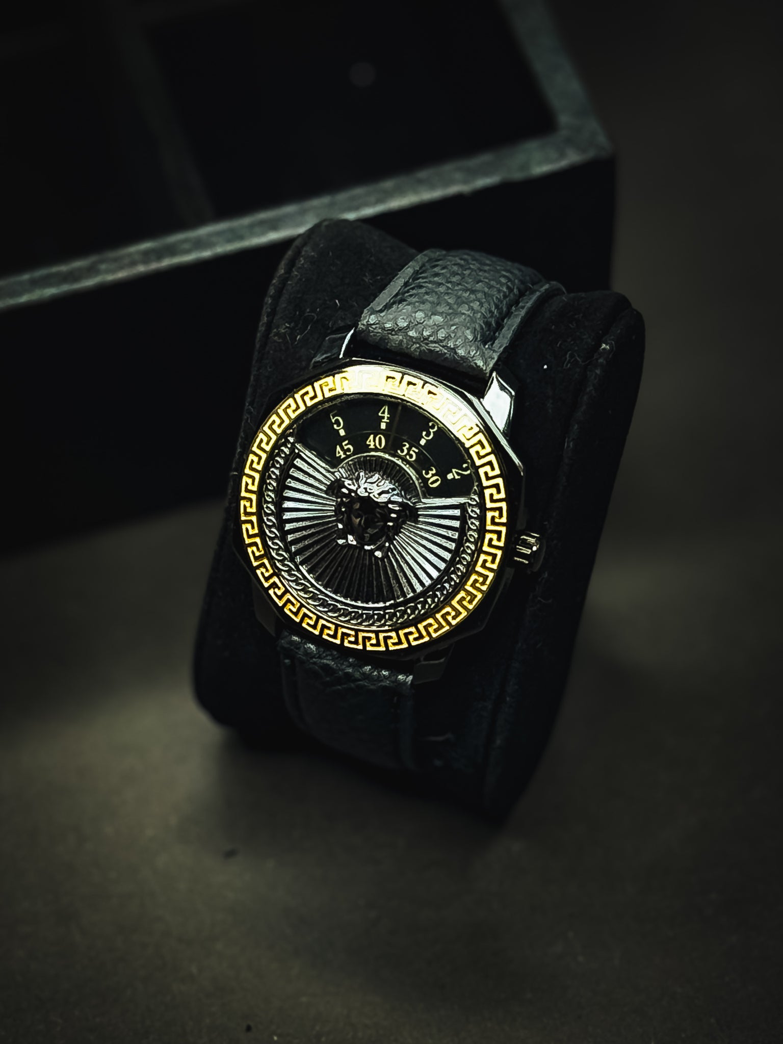 Medoro Legacy Noir Watch