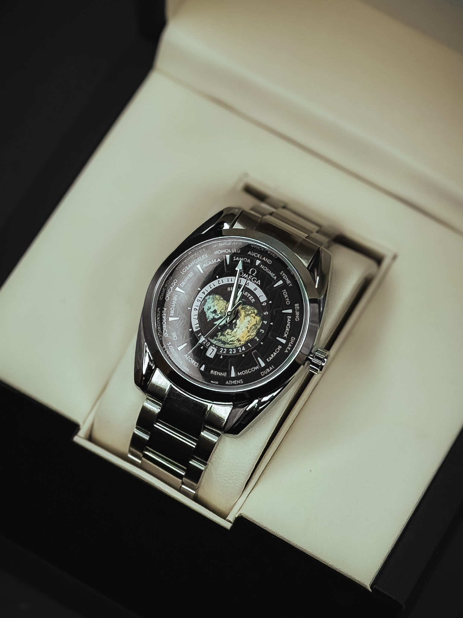 O-Mega Master Chain Watch