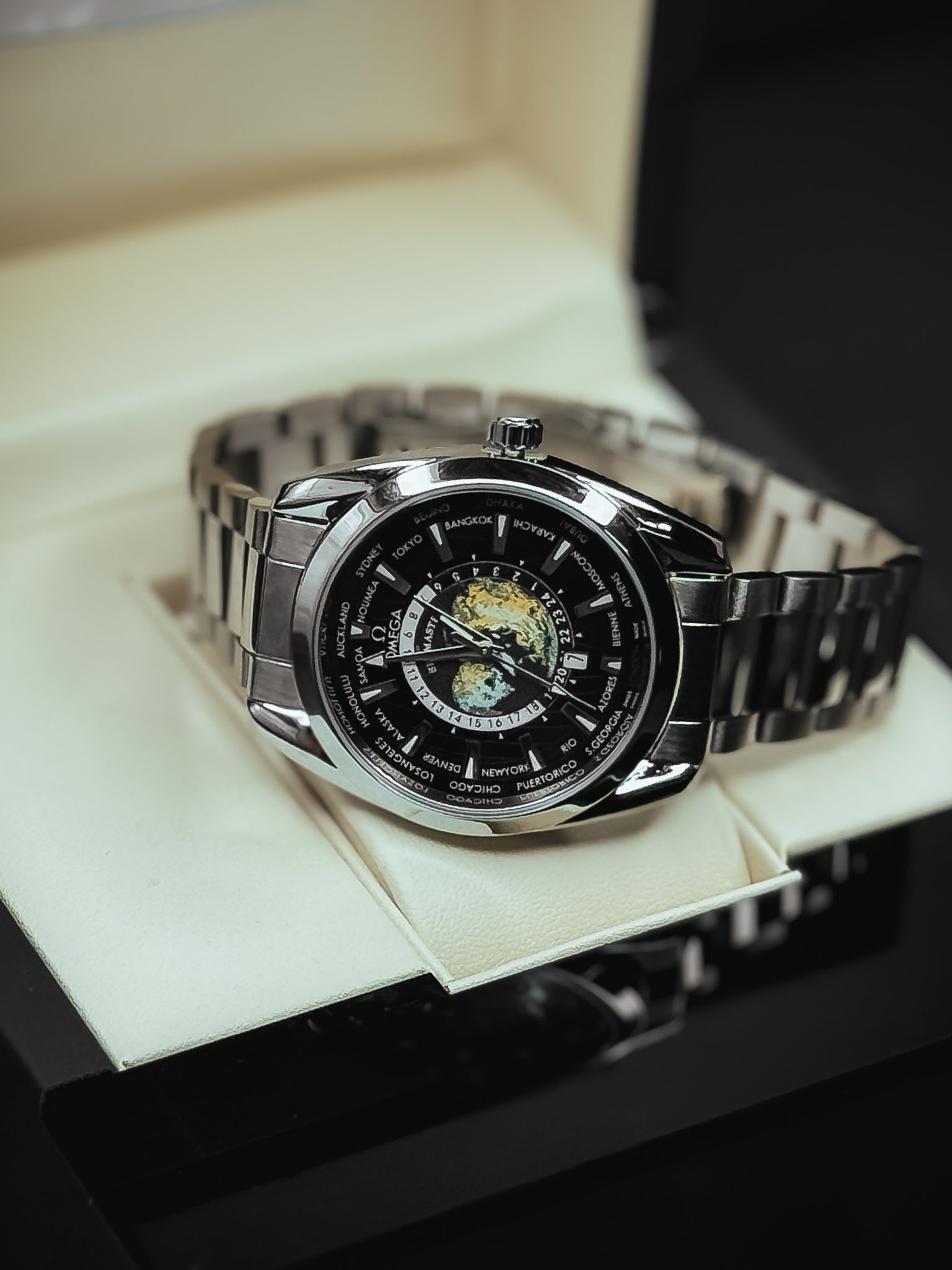 O-Mega Master Chain Watch
