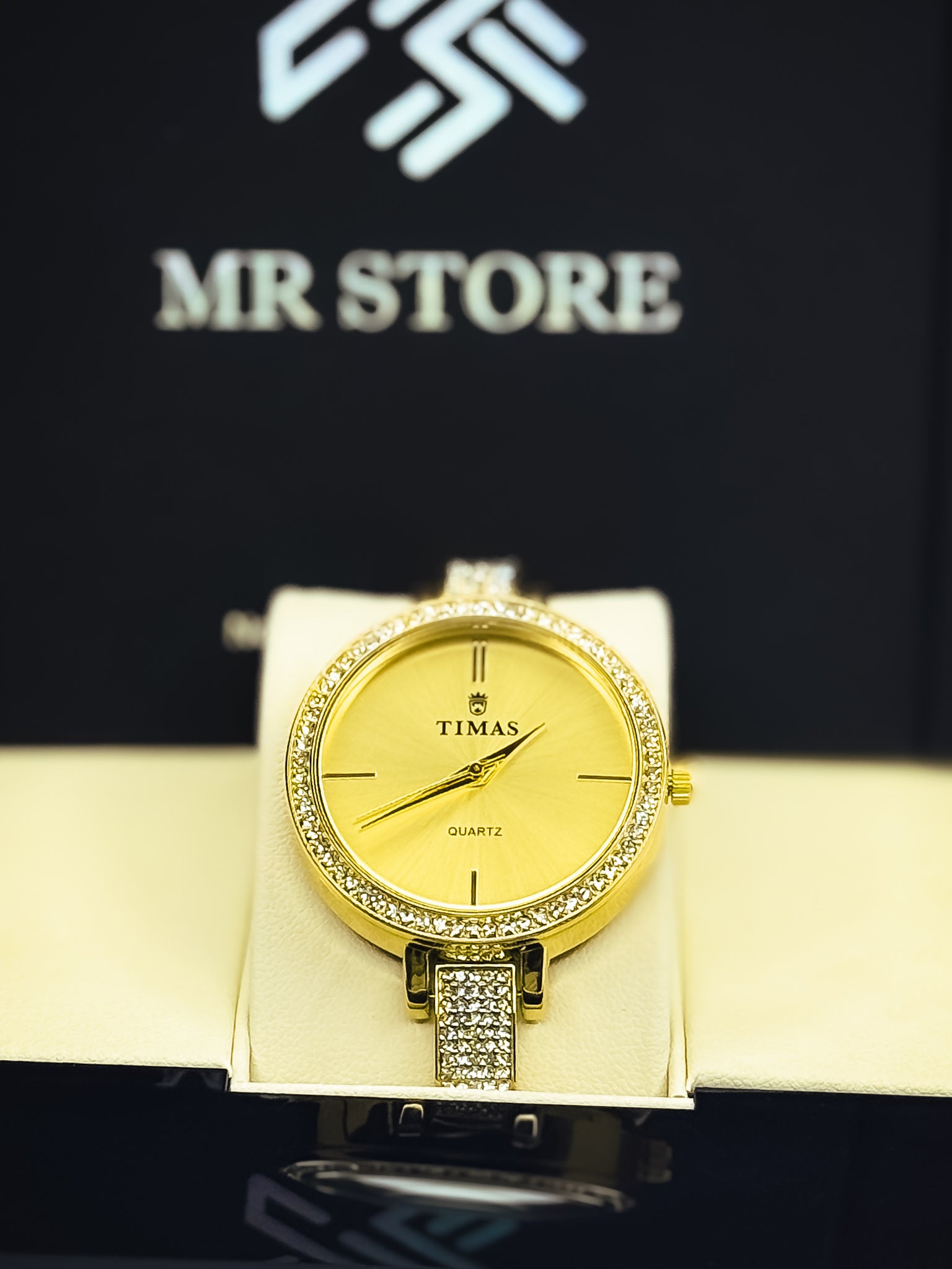 Golden Aura Elegance
