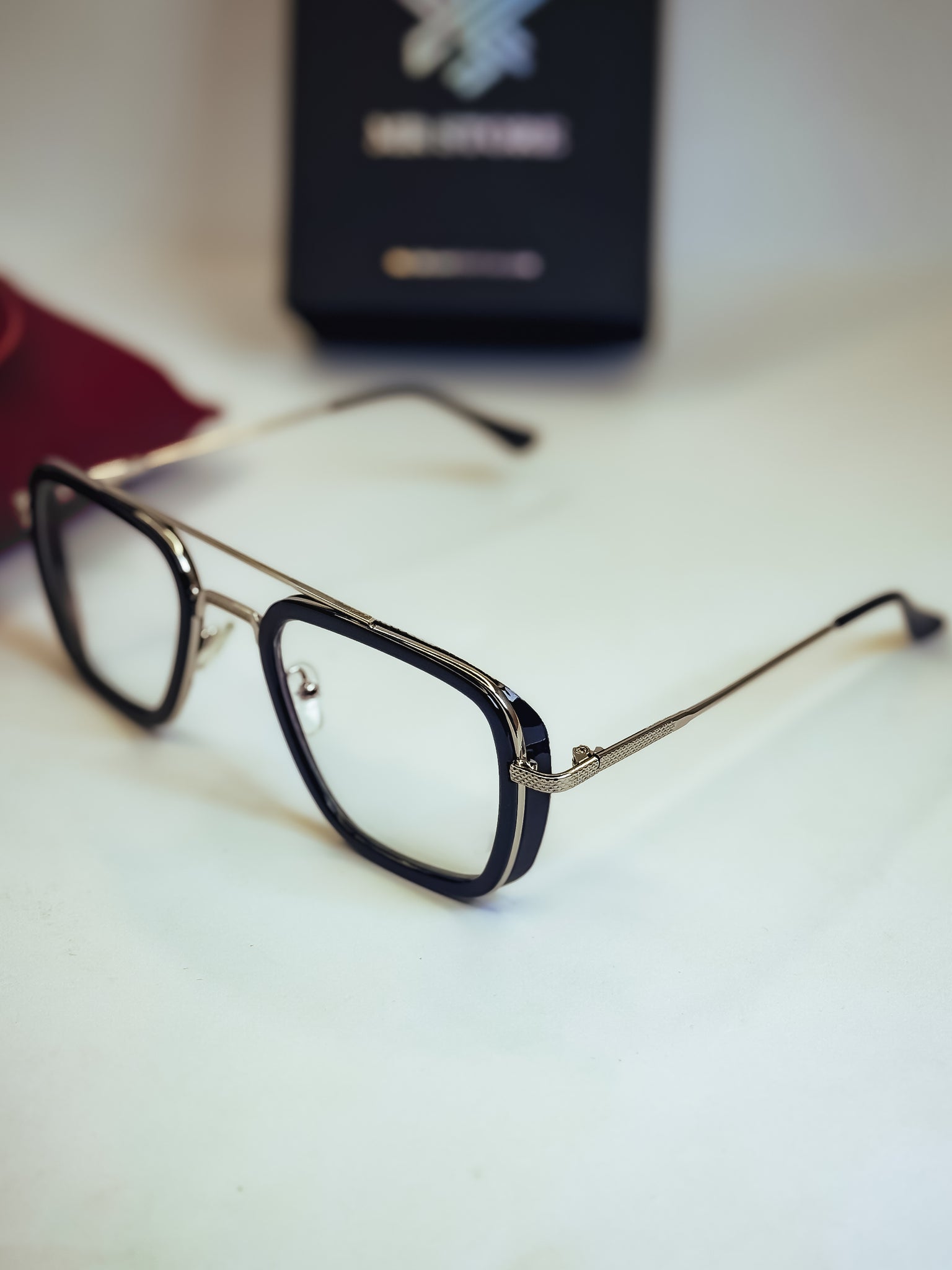 Tony Stark–inspired solar glasses