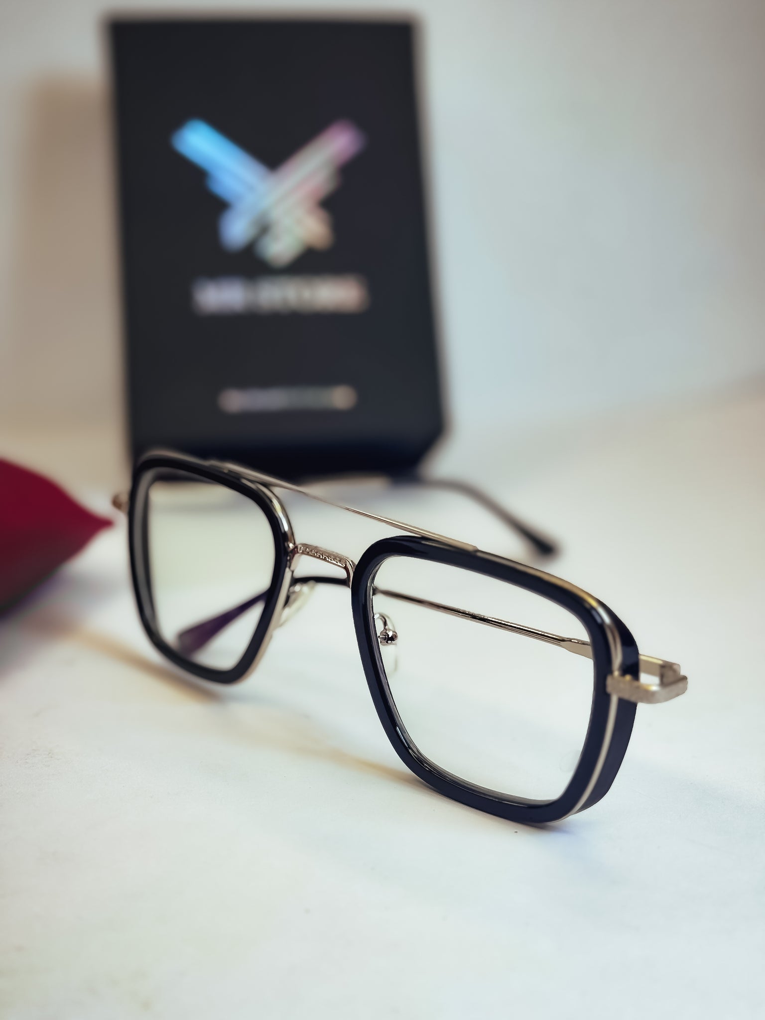 Tony Stark–inspired solar glasses