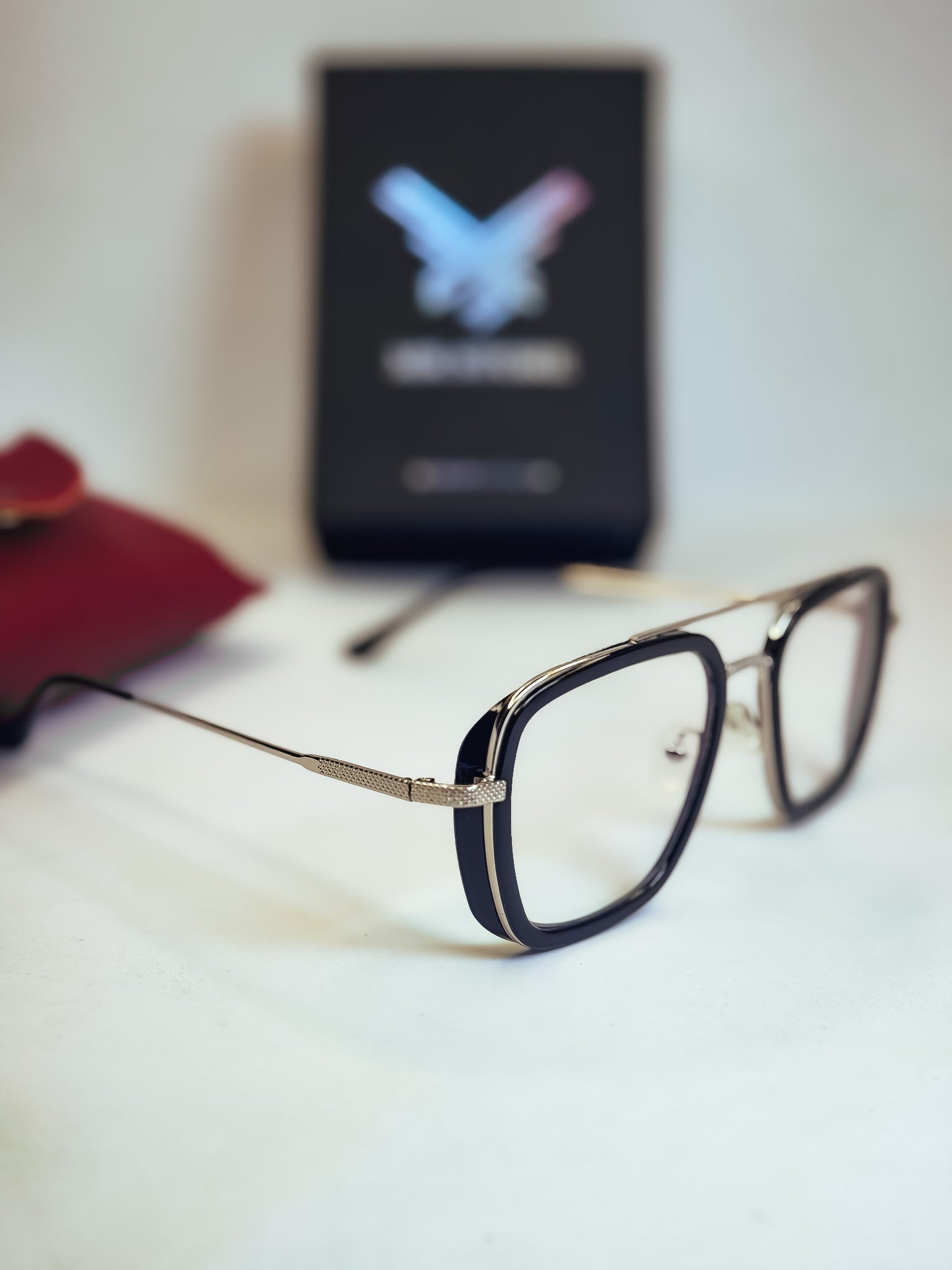 Tony Stark–inspired solar glasses