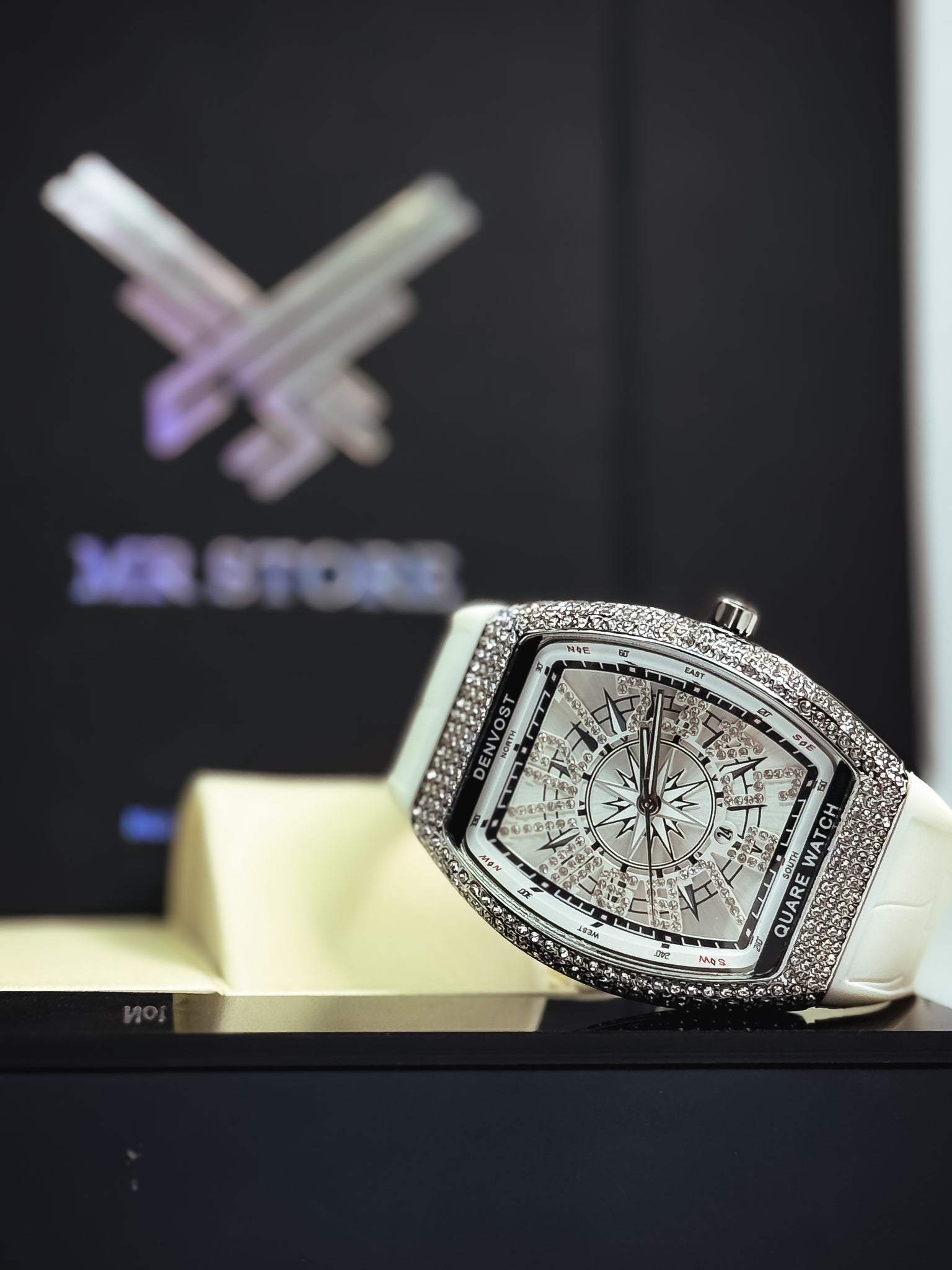 FM Diamond