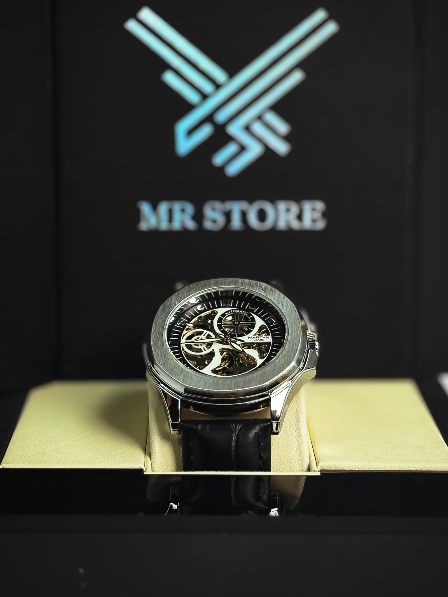 Magno Rounder Automatic Watch