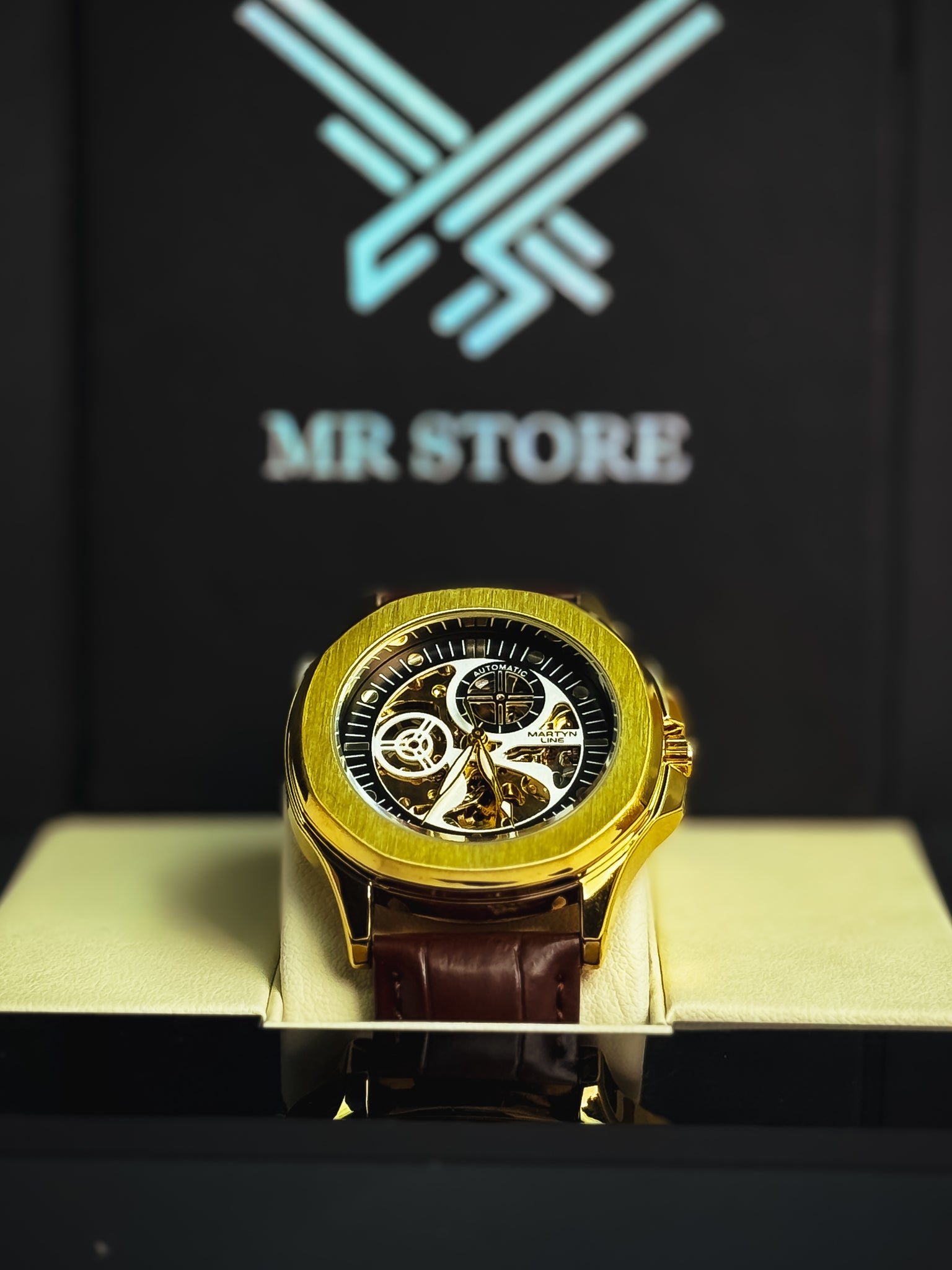 Magno Rounder Automatic Watch