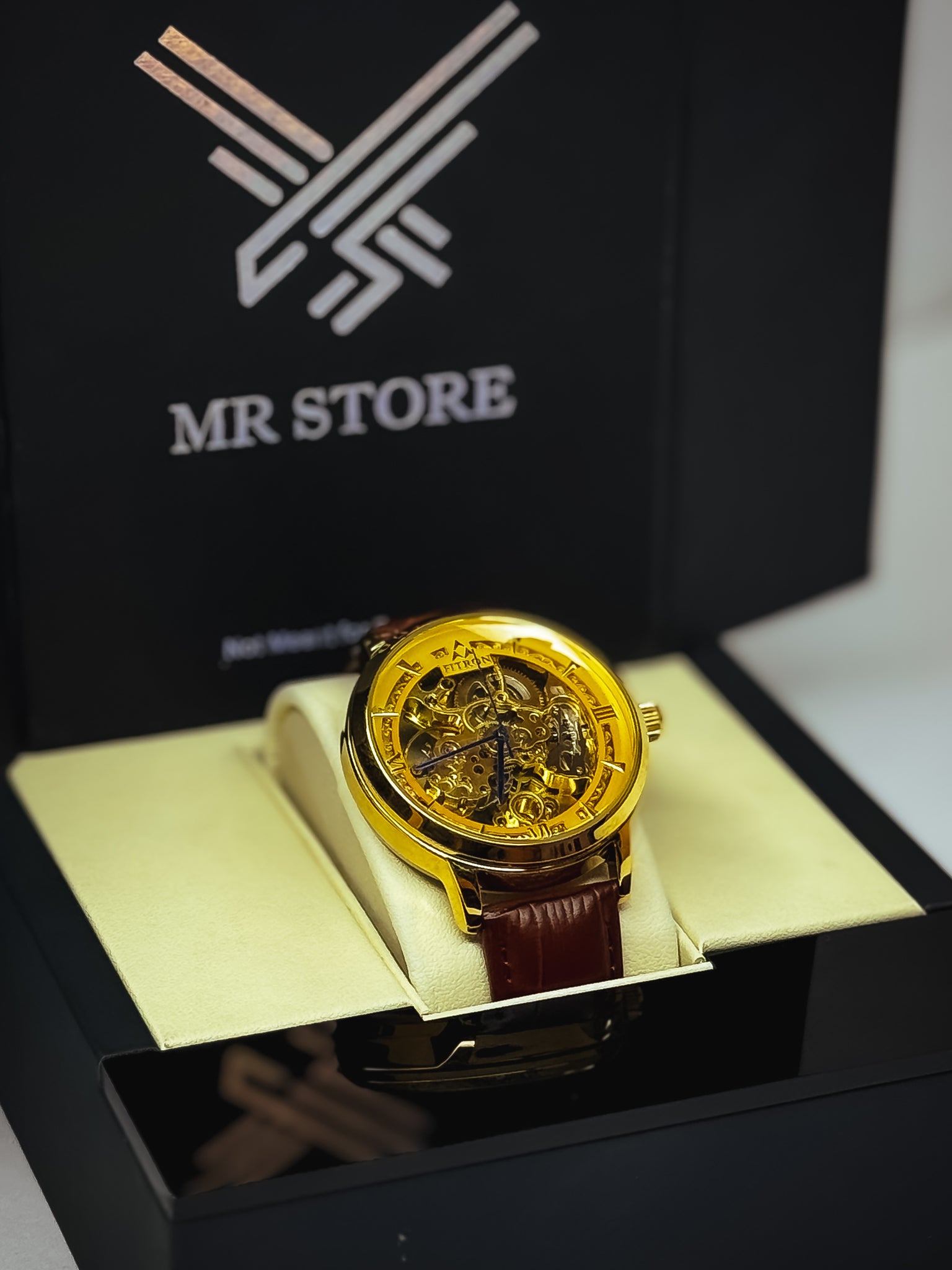 Fitro Leather Strap Watch