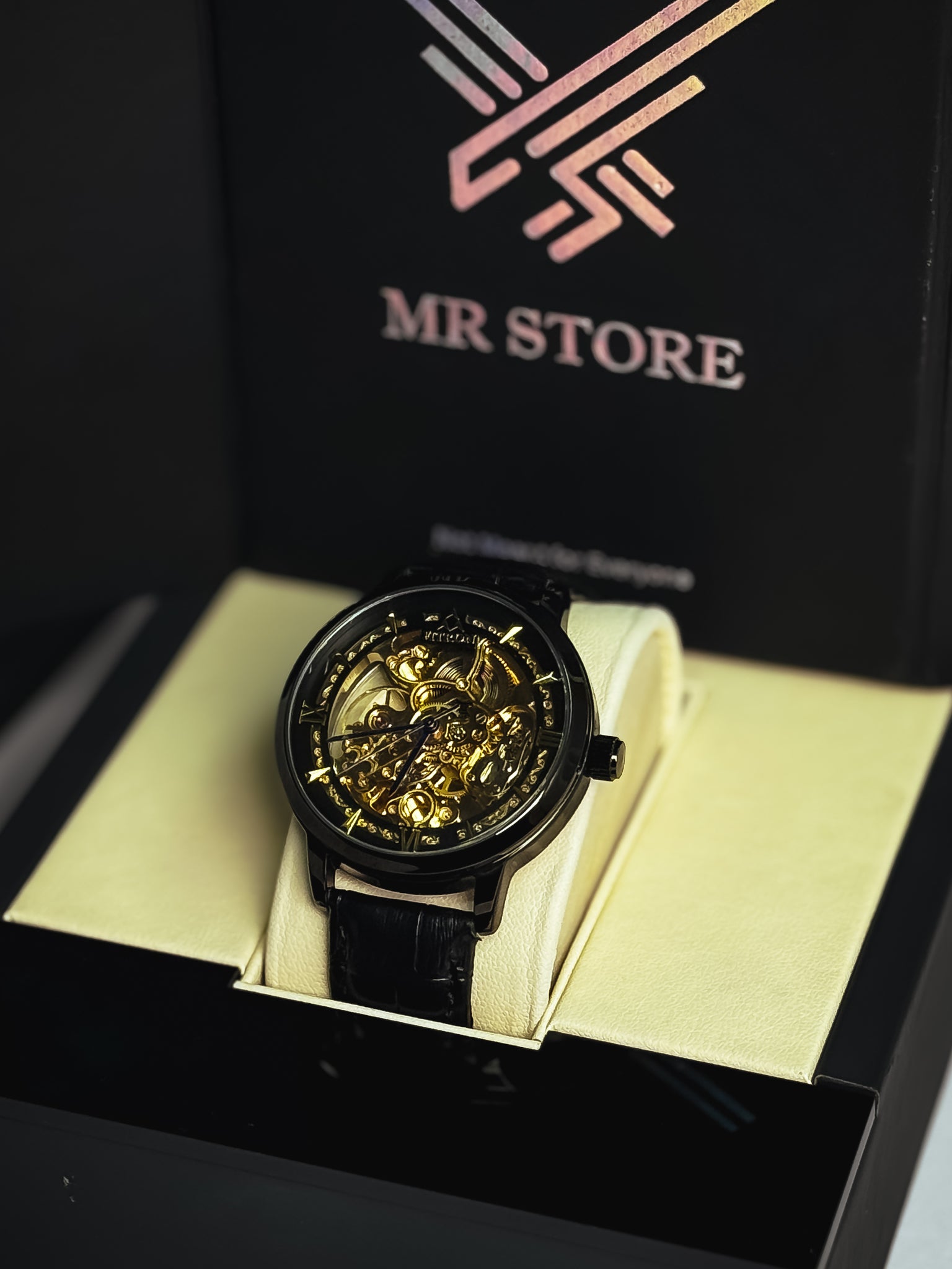 Fitro Leather Strap Watch