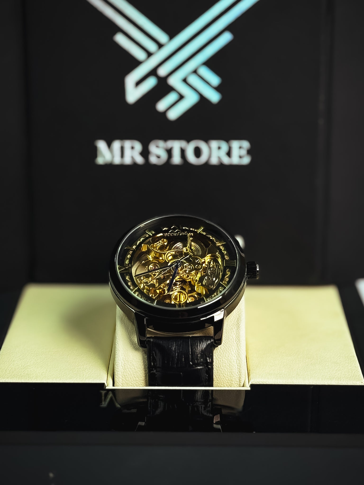 Fitro Leather Strap Watch