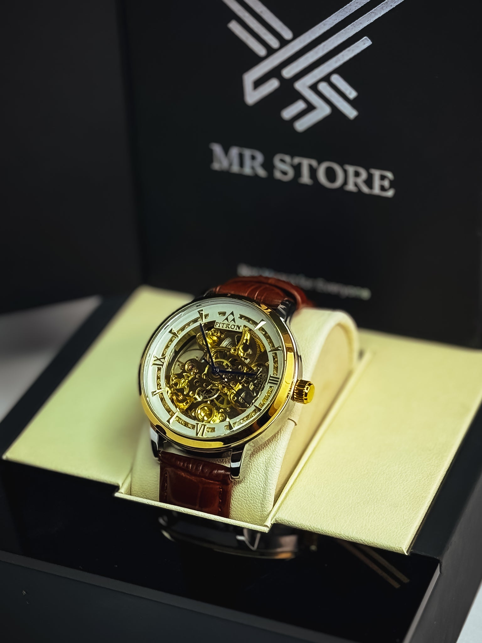 Fitro Leather Strap Watch