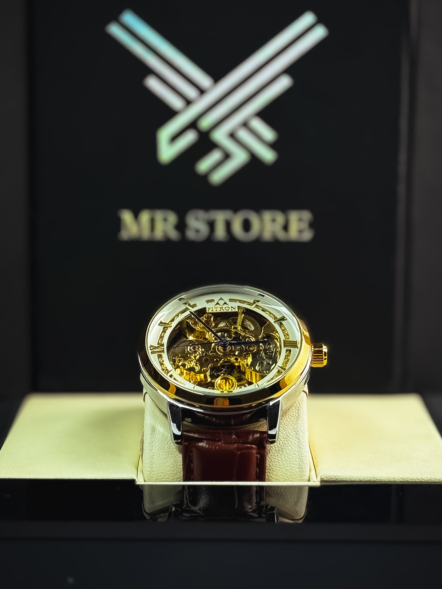 Fitro Leather Strap Watch