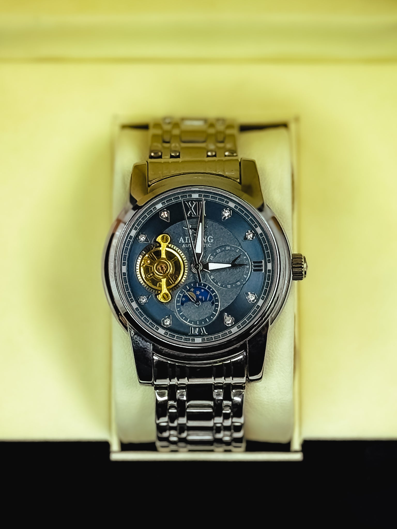 Timeverse Auto Watch