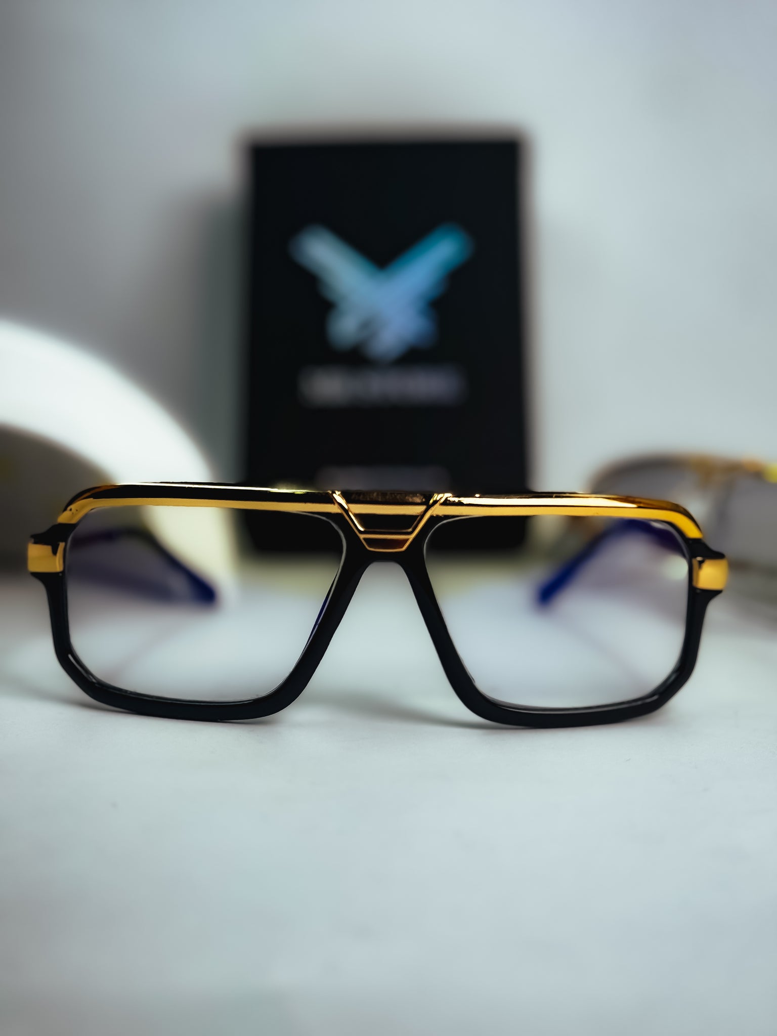 Intelligent Aura Shades