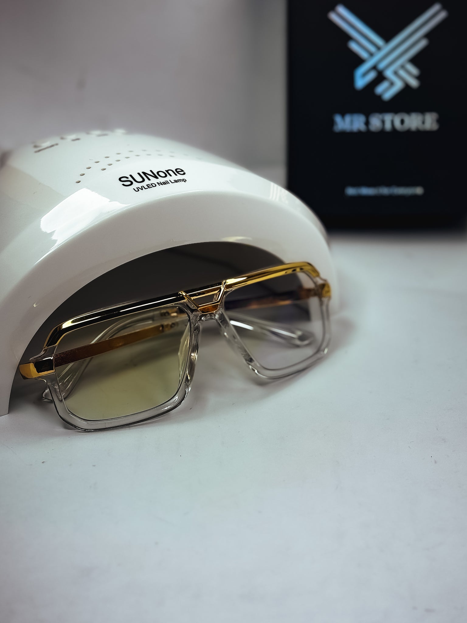 Intelligent Aura Shades